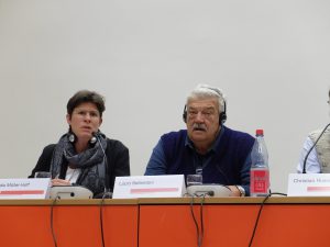 Rechtsanwältin Claudia Müller-Hoff und Gewerkschafter Lúcio Bellentani auf einer Veranstaltung der Rosa-Luxemburg-Stiftung im November in Berlin