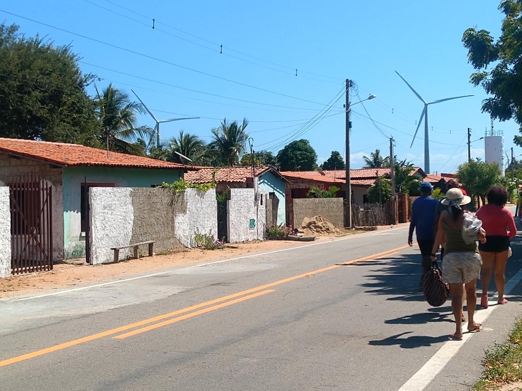 Aerogeradores instalados na comunidade de Jardim, em Cumbe, no Ceará . Foto: Elisangela Paim.