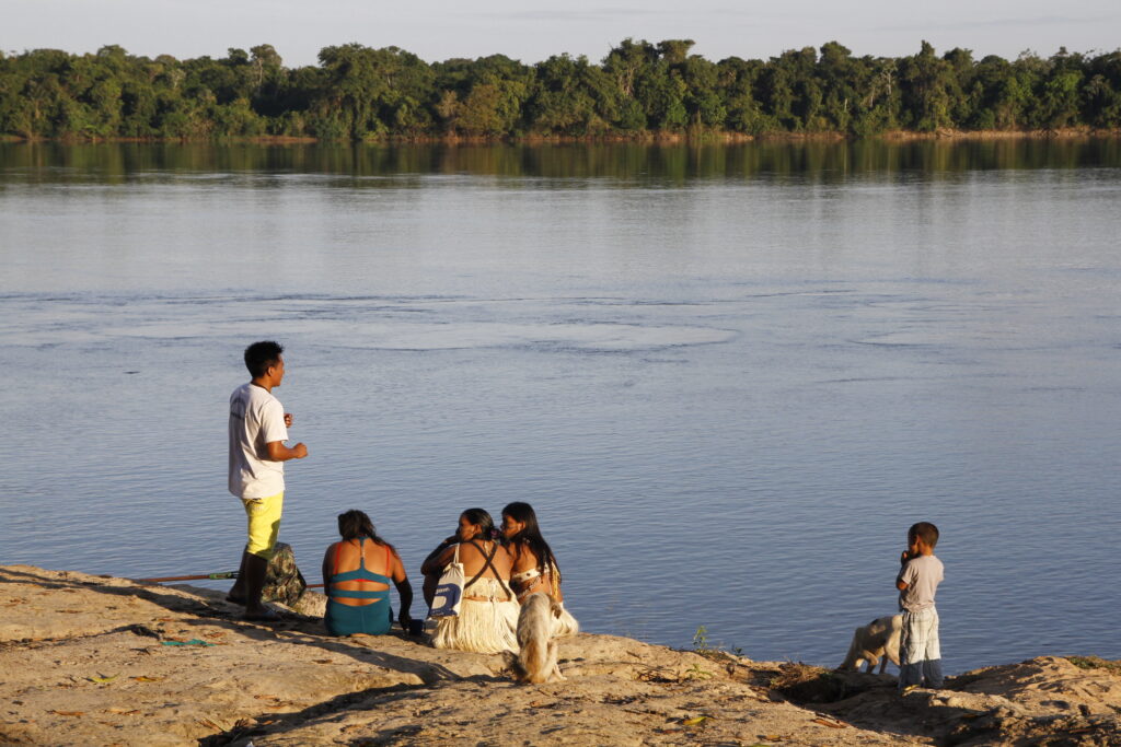 Ha anos, os indígenas munduruku do Pará rejeitam projetos de REDD+ em seus territórios (foto: Verena Glass)